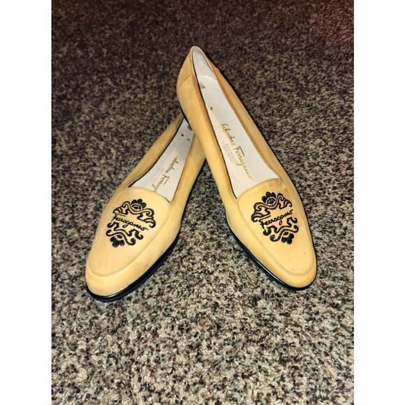 Salvatore Ferragamo | Vintage Suede Embroidered Flats - Picture 1 of 10